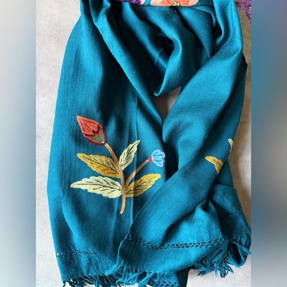 Embroidered Teal Scarf - Picture 3 of 5